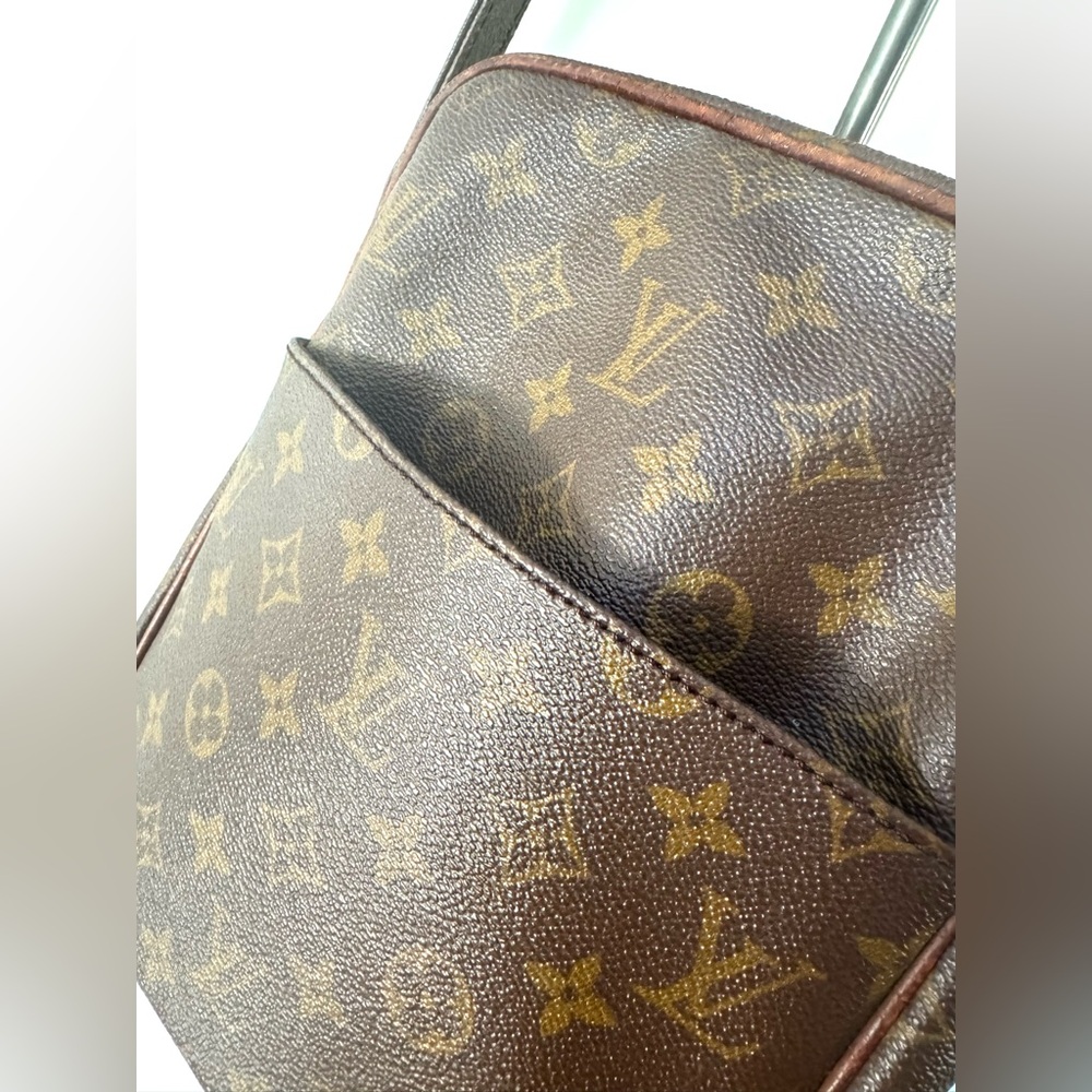 LOUIS VUITTON Vintage Monogram Nil-Style Crossbody Bag Very Good Vintage Cond - Picture 4 of 16